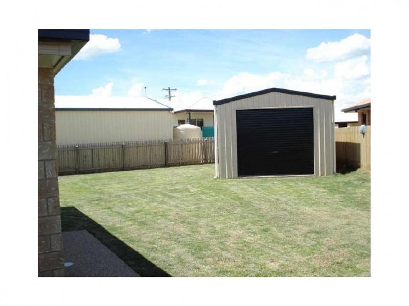 15 Gilmore Court, Gracemere QLD 4702