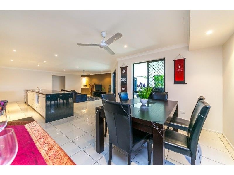 10 Jamie Crescent, Gracemere QLD 4702