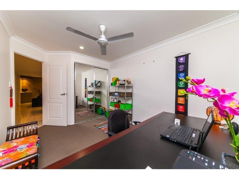 10 Jamie Crescent, Gracemere QLD 4702