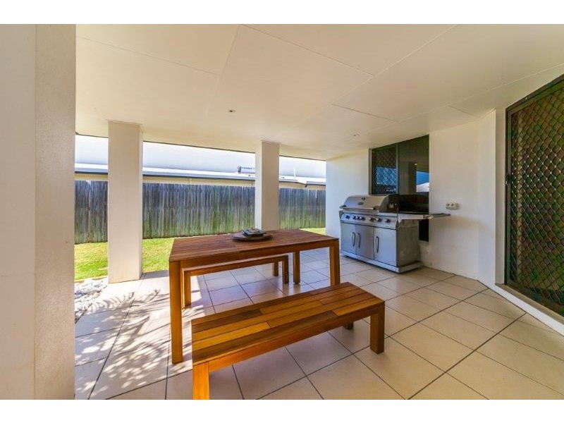 10 Jamie Crescent, Gracemere QLD 4702