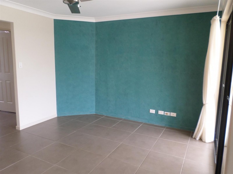 10 Thomas Street, Gracemere QLD 4702