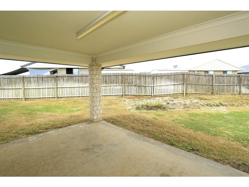 11 Gee Place, Gracemere QLD 4702