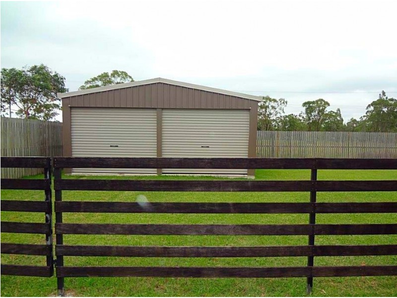 8 Owen Avenue, Gracemere QLD 4702