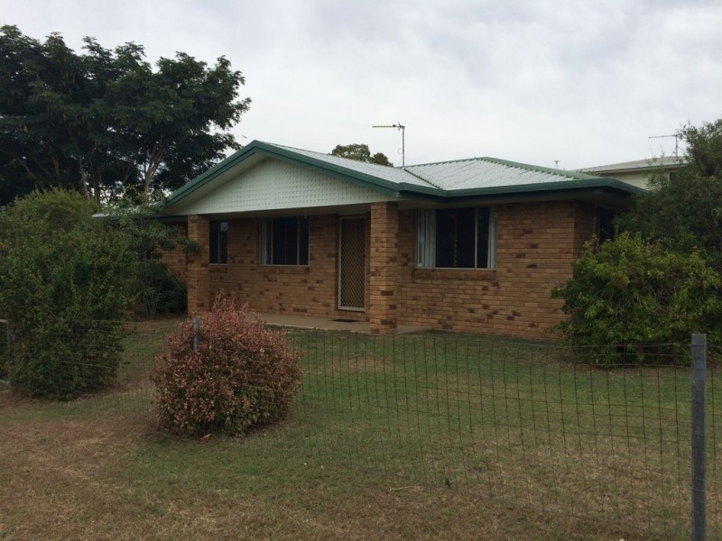 2 Cowan Street, Gracemere QLD 4702