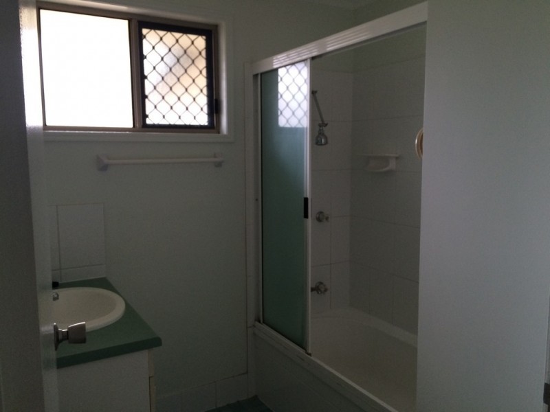 2 Cowan Street, Gracemere QLD 4702