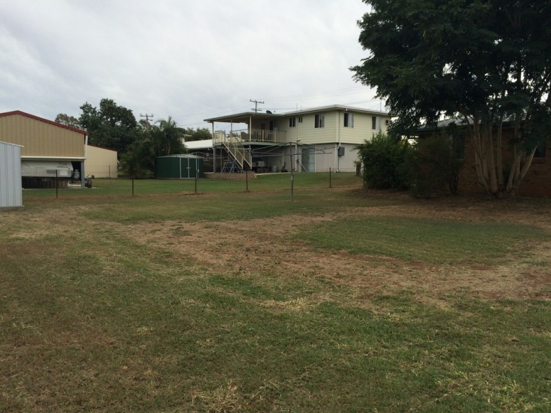 2 Cowan Street, Gracemere QLD 4702