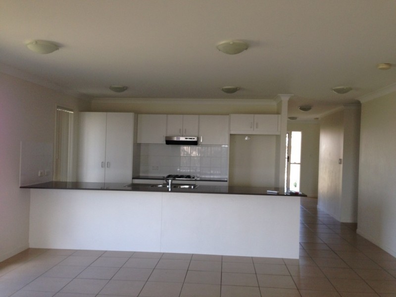 12 CHATTERTON BLVD, Gracemere QLD 4702
