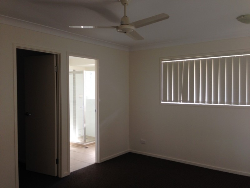 12 CHATTERTON BLVD, Gracemere QLD 4702