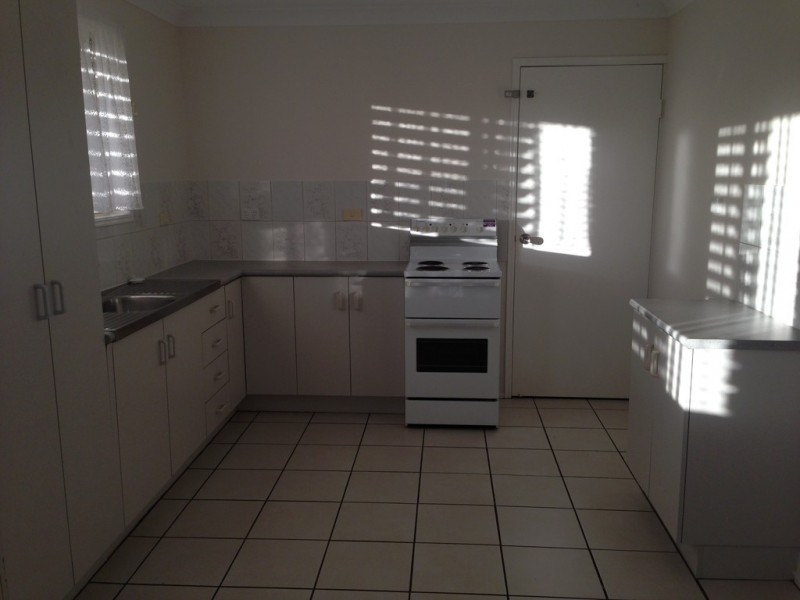 98 DONOVAN CRES, Gracemere QLD 4702