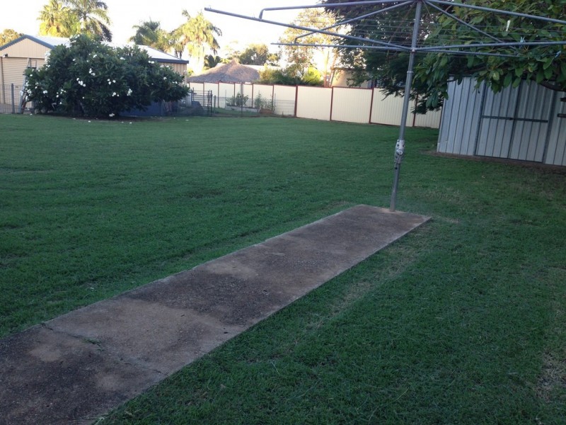 98 DONOVAN CRES, Gracemere QLD 4702