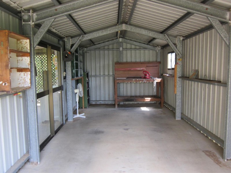 114 East Street, Mount Morgan QLD 4714