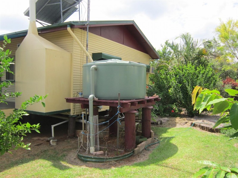 114 East Street, Mount Morgan QLD 4714