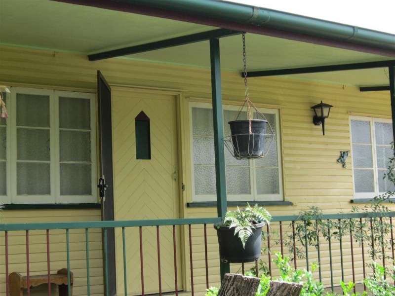 114 East Street, Mount Morgan QLD 4714