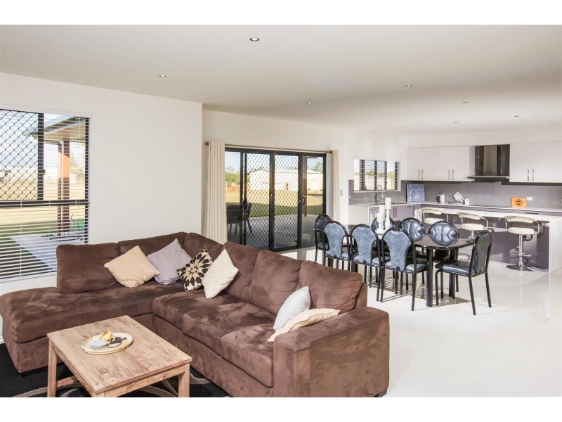 11 Huff Street, Gracemere QLD 4702