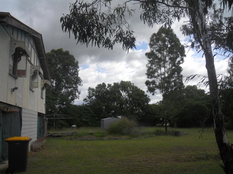 23 Barry Street, Gracemere QLD 4702