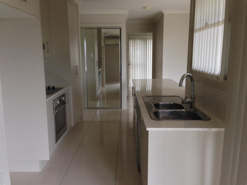 14 Maree Crescent, Gracemere QLD 4702