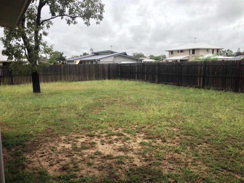 14 Maree Crescent, Gracemere QLD 4702