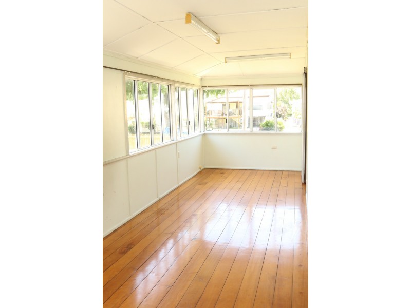 249 Moore Street, Berserker QLD 4701