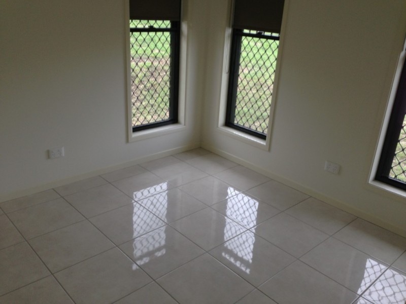 7 Lawson Court, Gracemere QLD 4702