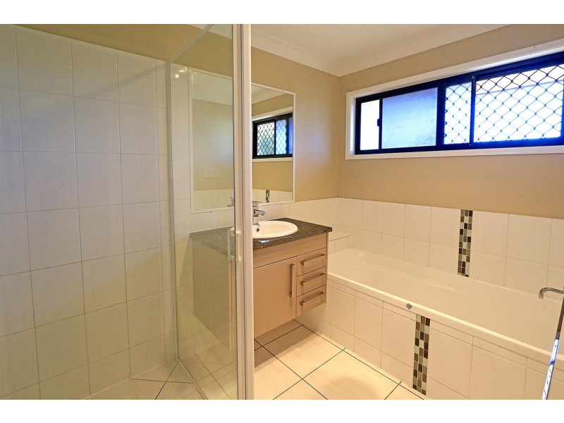 40 Robertson Road, Gracemere QLD 4702