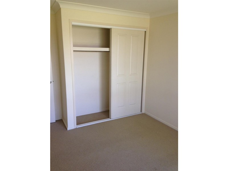 8 ZAMIA WAY, Gracemere QLD 4702