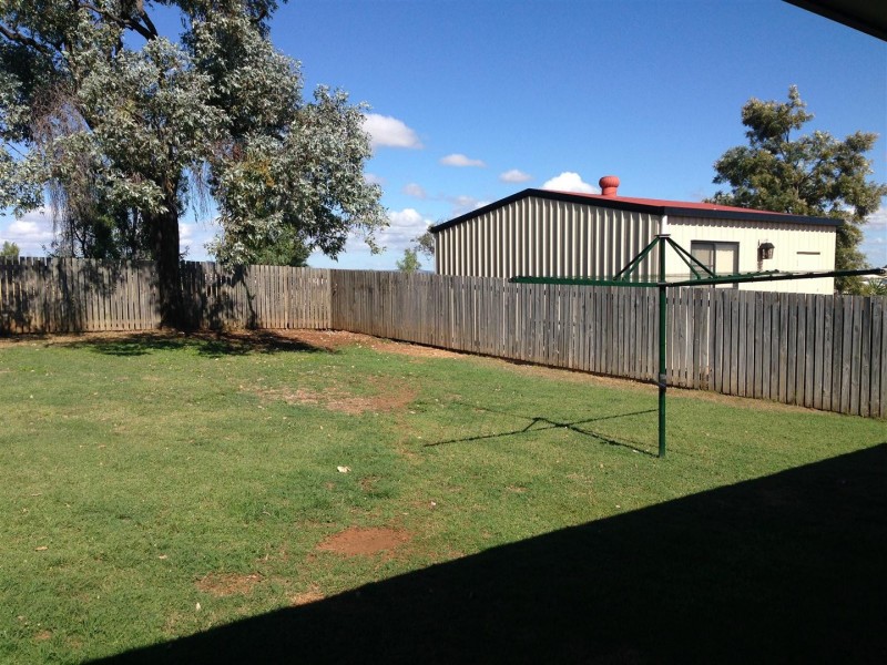 8 ZAMIA WAY, Gracemere QLD 4702