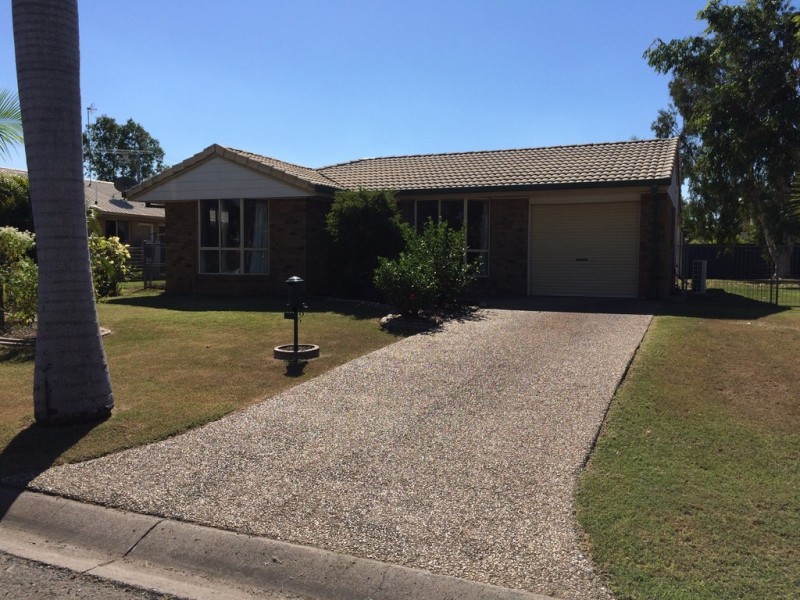 3 Mathias Place, Kawana QLD 4701