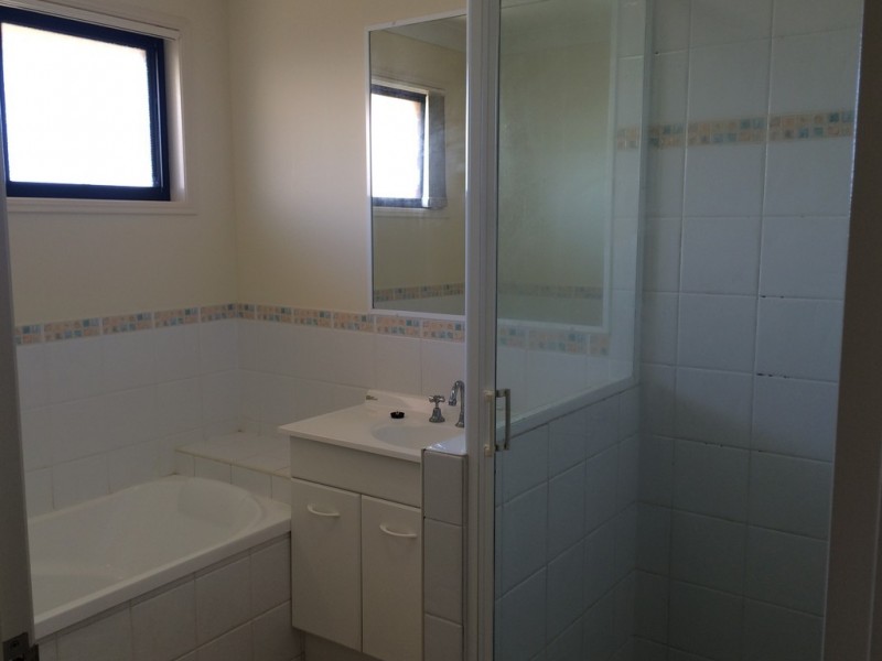 13 POINCIANA PLACE, Gracemere QLD 4702