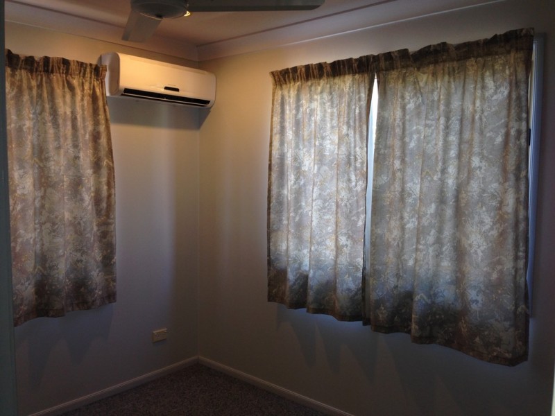 2/107 PENNYCUICK STREET, West Rockhampton QLD 4700