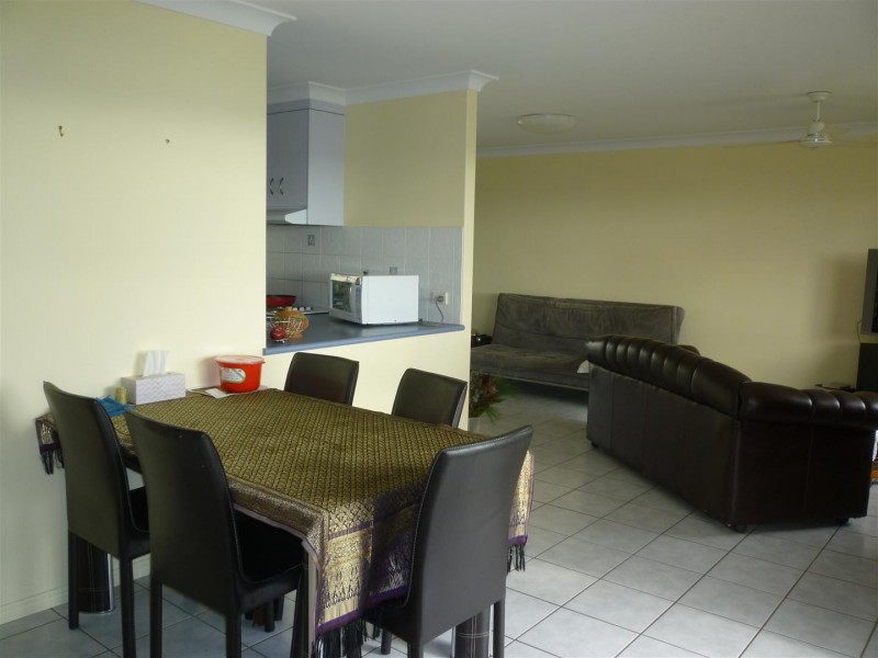 10 Poinciana Place, Gracemere QLD 4702