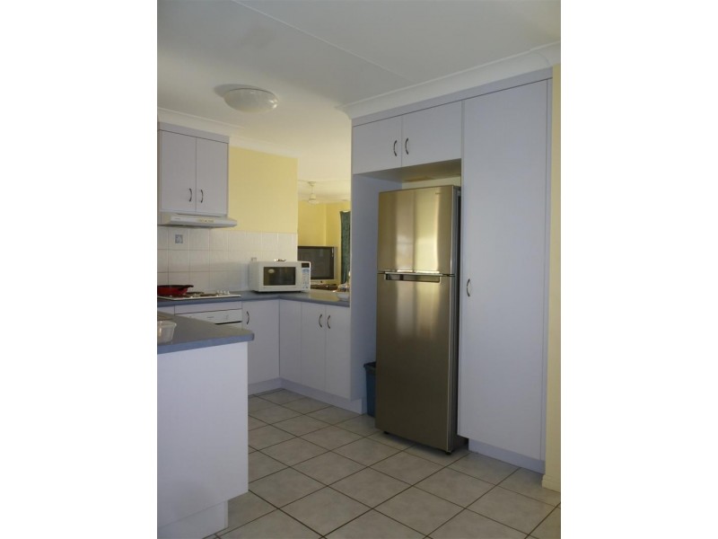 10 Poinciana Place, Gracemere QLD 4702