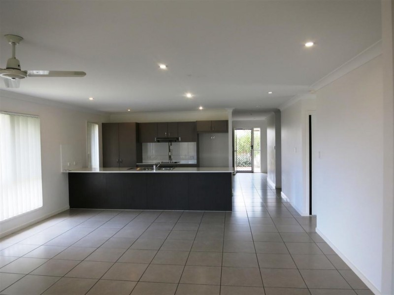 4 Belltrees Place, Gracemere QLD 4702