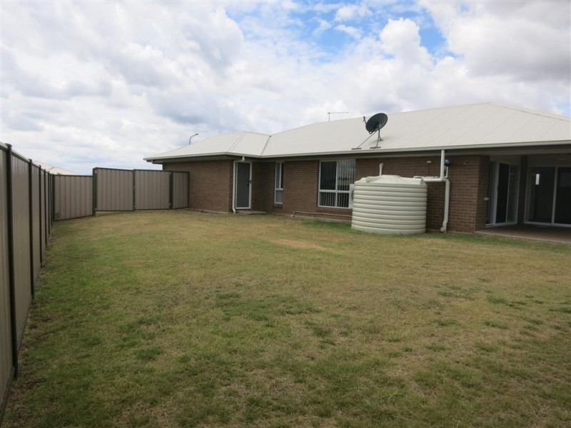 4 Belltrees Place, Gracemere QLD 4702