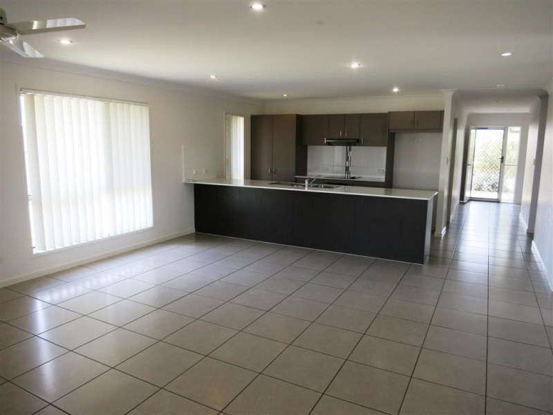 4 Belltrees Place, Gracemere QLD 4702
