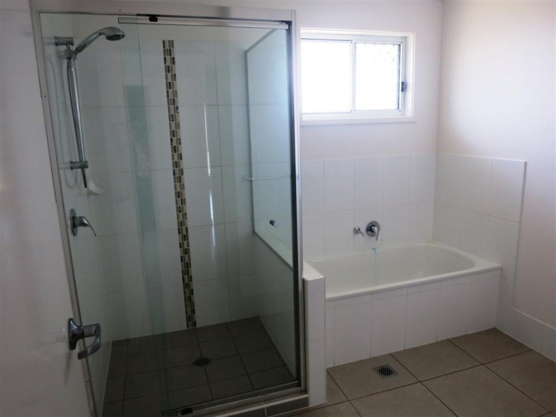 4 Belltrees Place, Gracemere QLD 4702