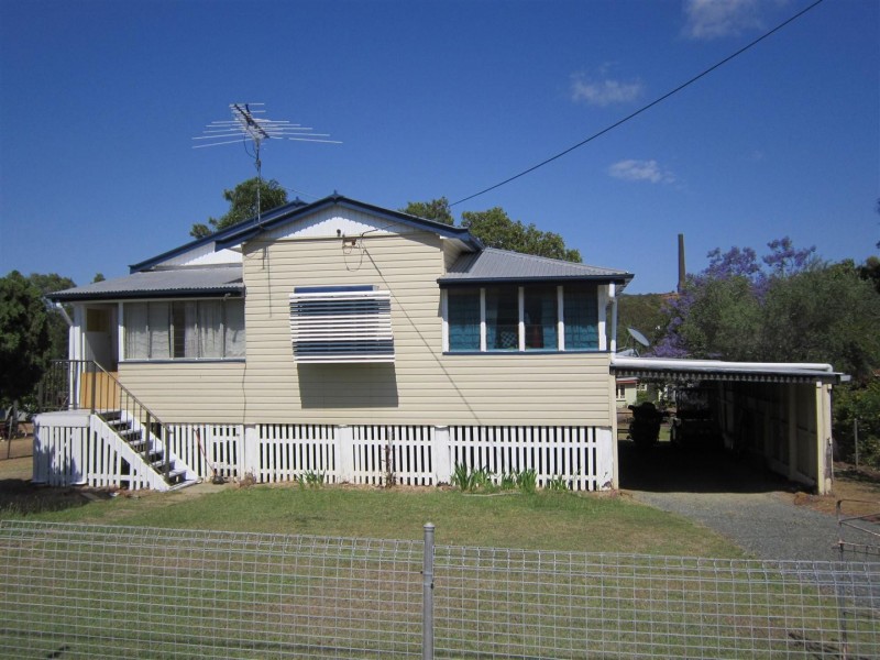 8 Chenery Street, Mount Morgan QLD 4714