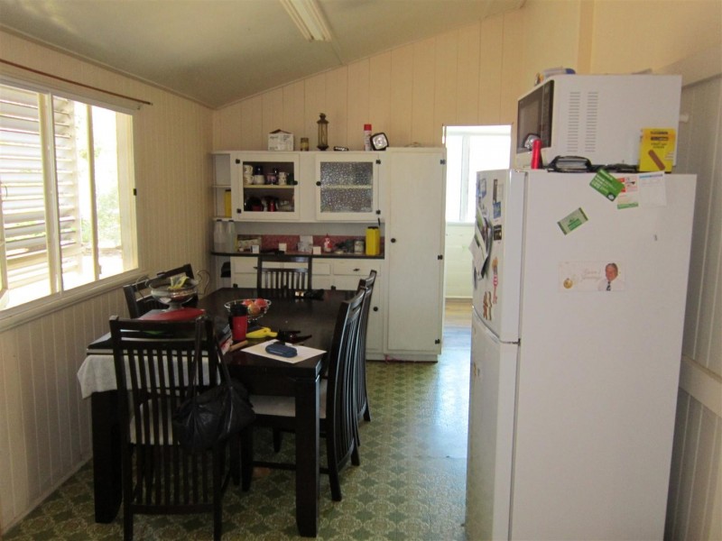 8 Chenery Street, Mount Morgan QLD 4714