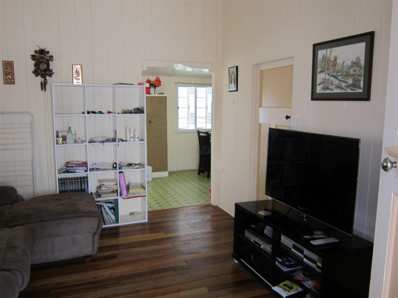 8 Chenery Street, Mount Morgan QLD 4714