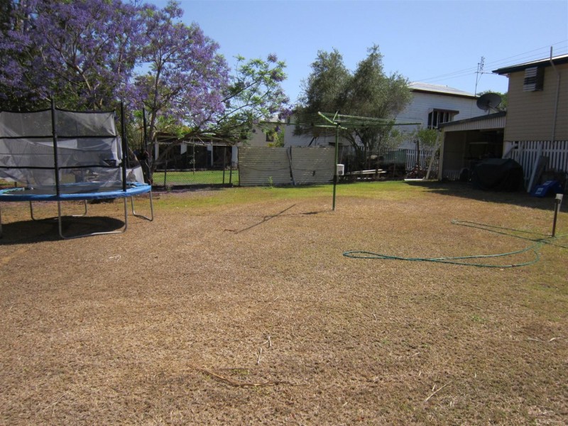 8 Chenery Street, Mount Morgan QLD 4714