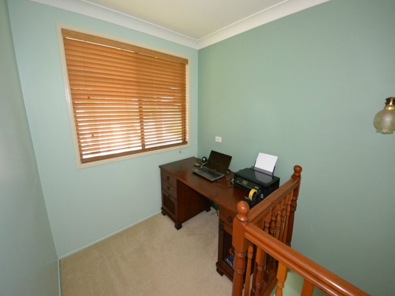 3 Clara Place, Gracemere QLD 4702