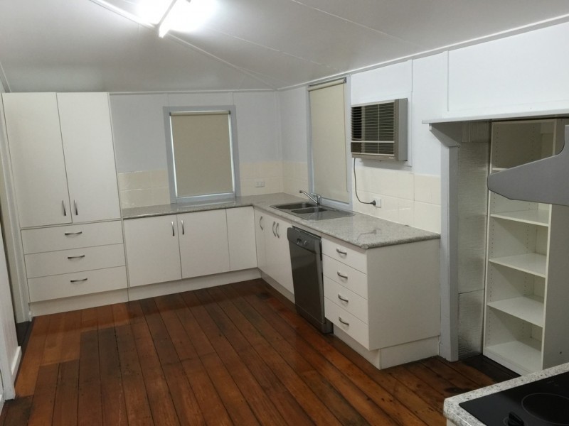 28 DENISON STREET, Rockhampton City QLD 4700