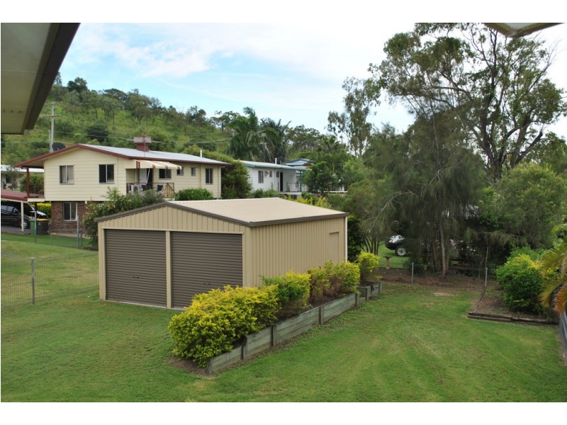 2 Clara Place, Gracemere QLD 4702