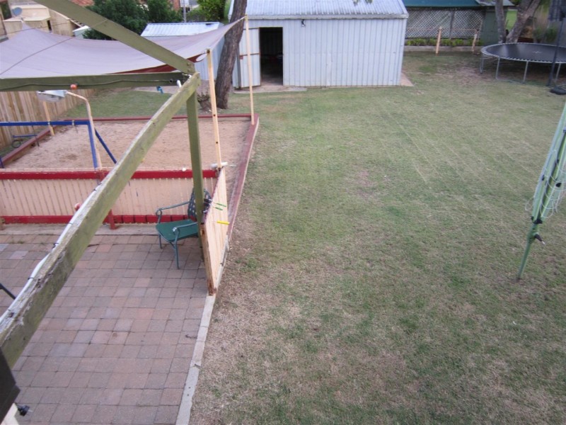 19 Reservoir Street, Gracemere QLD 4702