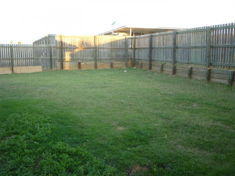 9 Tawarra Crescent, Gracemere QLD 4702