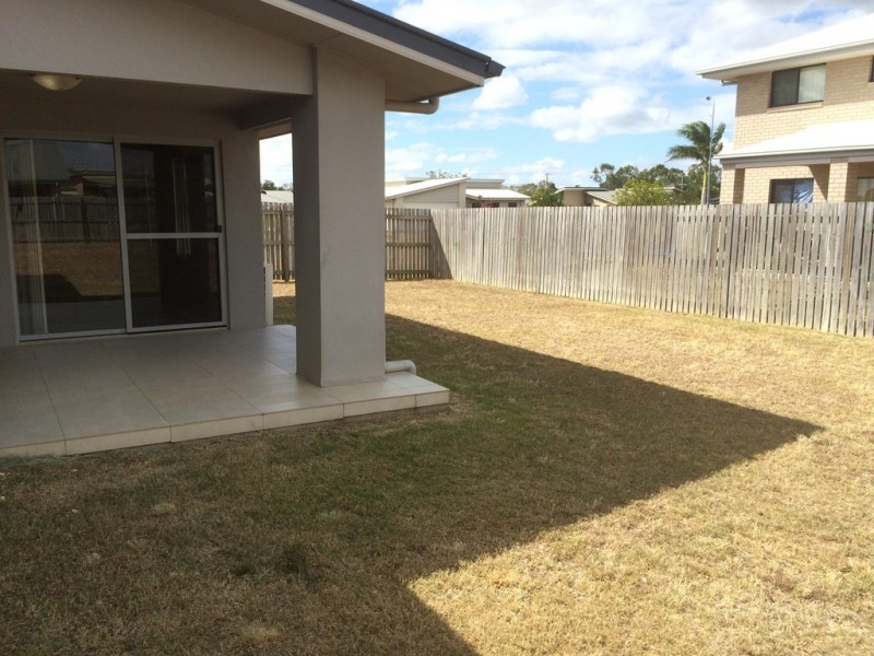 6 Maree Crescent, Gracemere QLD 4702