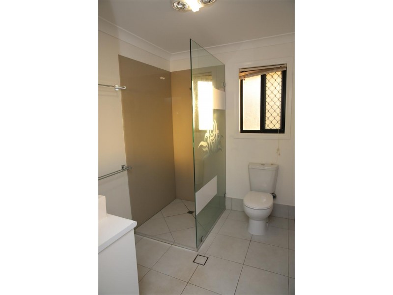 11 Jamie Crescent, Gracemere QLD 4702