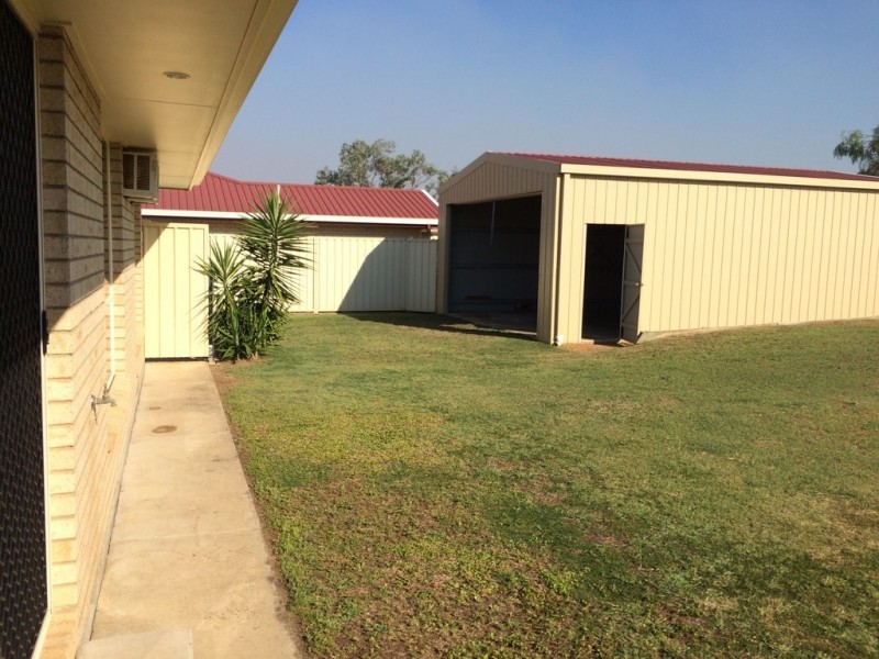 12 Zamia Way, Gracemere QLD 4702