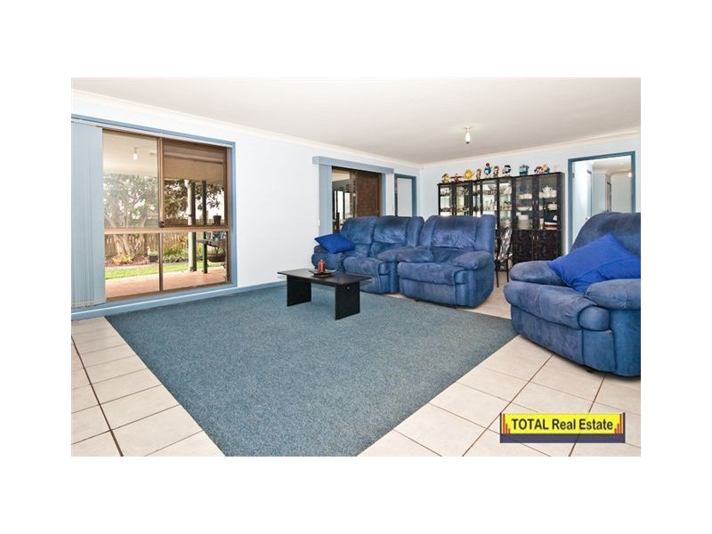 11 Macarthur Drive, Kallangur QLD 4503