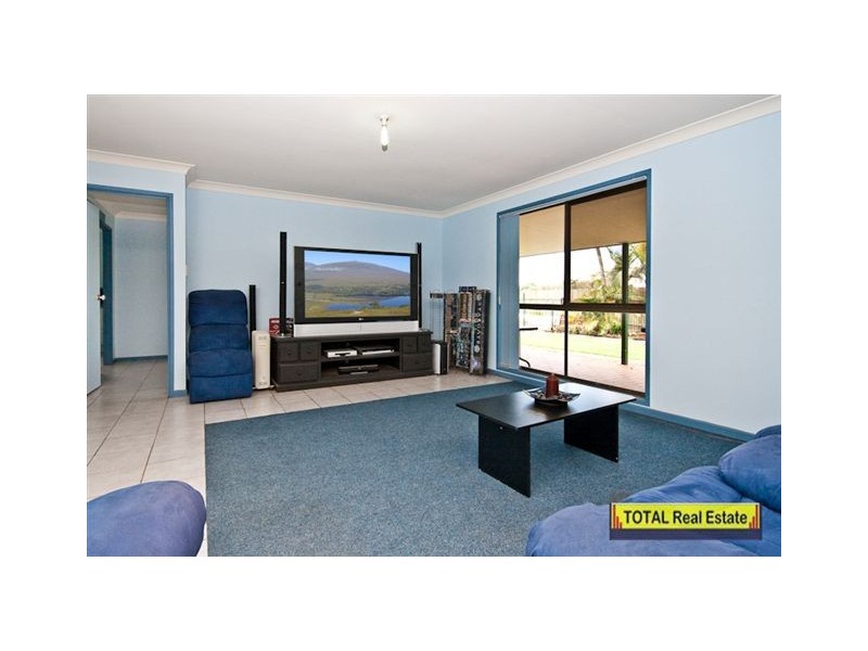 11 Macarthur Drive, Kallangur QLD 4503