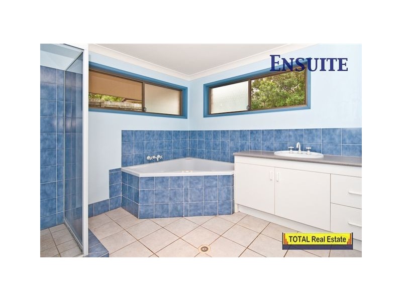 11 Macarthur Drive, Kallangur QLD 4503